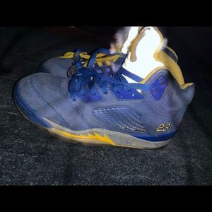 Jordan 5 Retro Varsity Royal